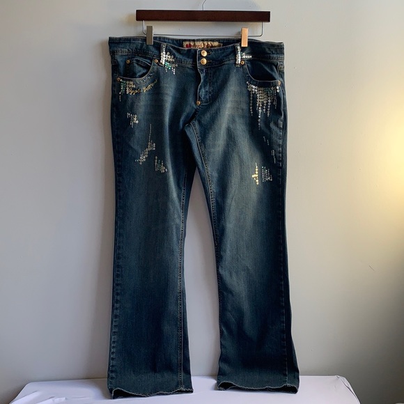 Apple Bottom Jeans Size 12 Bedazzled - Picture 2 of 11